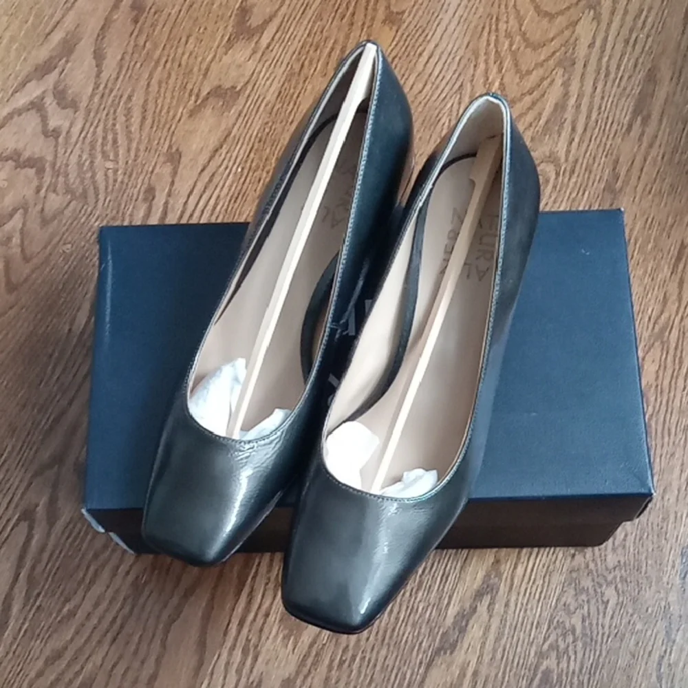 Naturalizer Women's Pumps-NEW
